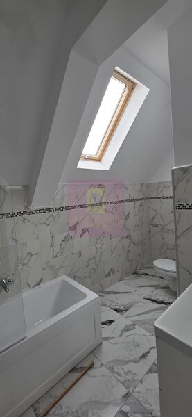 Vila de vanzare cu 4 camere in Brebu