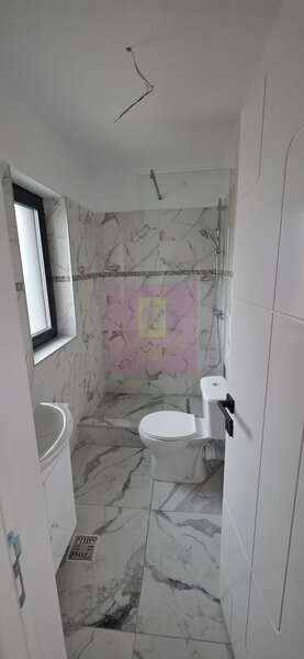 Vila de vanzare cu 4 camere in Brebu