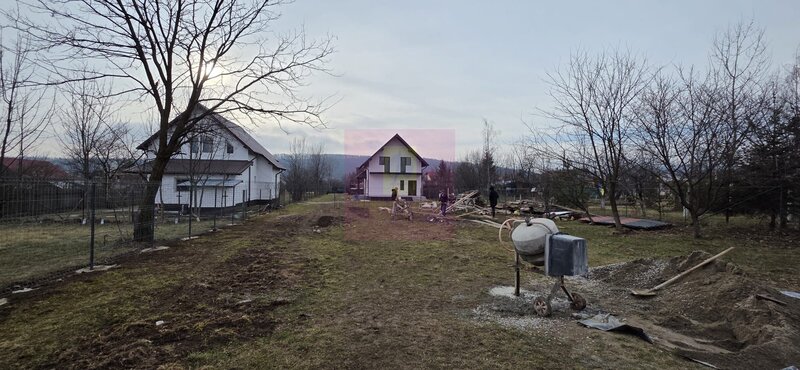 Vila de vanzare cu 4 camere in Brebu